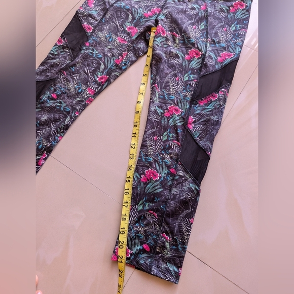 VOGO Athletica Floral & Leaf Rainforest Leggings elastic waist size L black - Picture 6 of 10